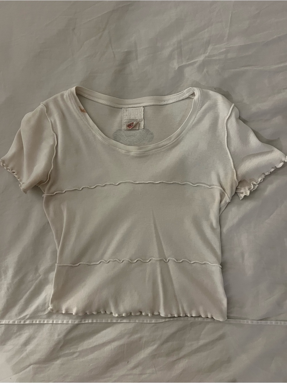 Vintage Cream Lettuce-Edge Crop Tee